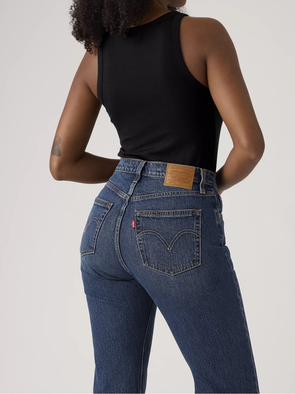 Levi's 501 Curve Stretch High-Rise Straight Jeans in Dark Blue - 30x30